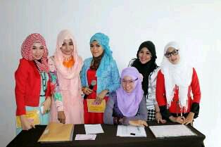HSCI_ID's tweet photo. Crew cantik yang selaluu eksiss :D hehehhee http://t.co/b66E2dpzdn
