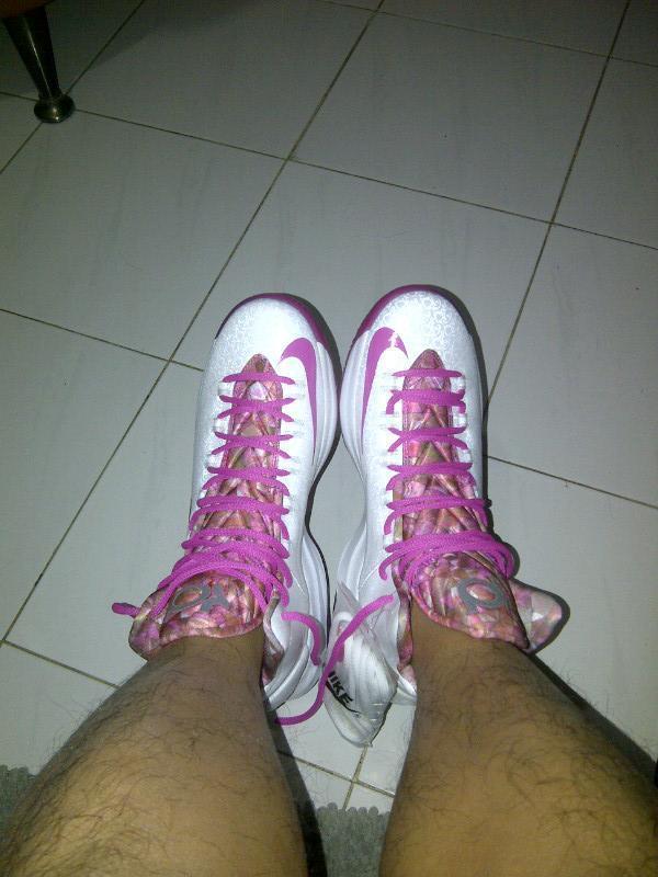 setiawanedie's tweet photo. Thx birthday gift.. @williamsatrya @Screetoy+ @ekaeaeka @tradergila hartoni brother's franky..pearl aunttt!!!! http://t.co/lclk7hJYx4