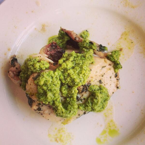 LiveDoNow's tweet image. 3rd course of brunch, amazing hake