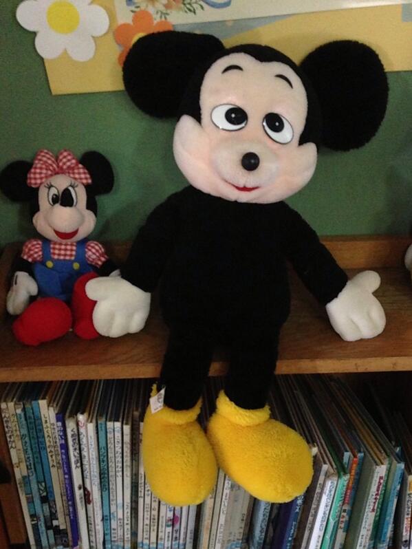 えつよ Pa Twitter 今日初選挙投票の為に母園行ったらなんか恐怖のミッキーおった 中国産かしら 笑 Http T Co Gi7viuflg2