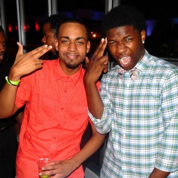TavonVittorio's tweet photo. #TurntUp #TurnDownForWhat
#TurnUp
#Solas #DominicanPride http://t.co/9bRQp0cWMY