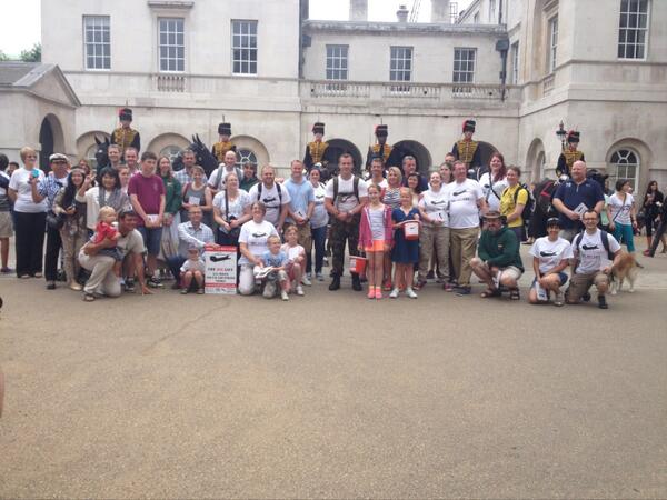 TheBigLift2013's tweet photo. Massive thanks to the horse guards! And everyone for turning up! http://t.co/c7m6zYfUPL