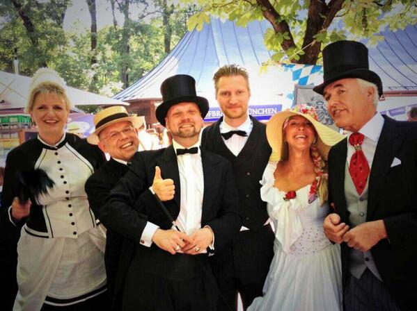 CITYGUIDEMUNICH's tweet photo. #MÜNCHEN
Und noch einmal #KOCHERLBALL 
#CHINATURM 

http://t.co/G251Lo3cM4
Schon mal vormerken für #2015