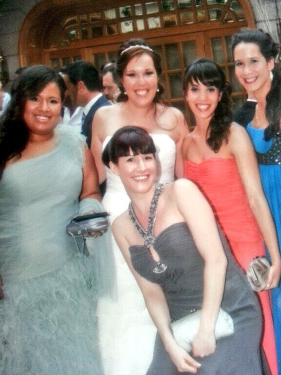 Albita_Duran's tweet photo. Gran noche de torreznas con Salma, Barcenas y nada de bingos!! @MChusy @ChikyDori @Nuria_LaRubia http://t.co/GIASdPd2TX