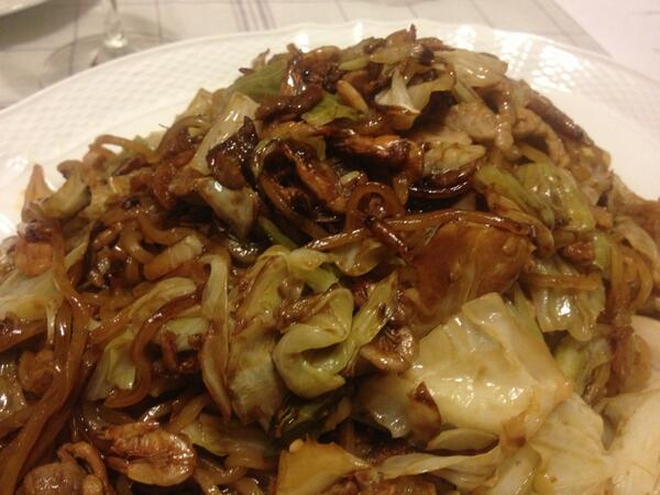 japanwine's tweet photo. しめは富士宮焼きそば！ http://t.co/FvuTu796mA