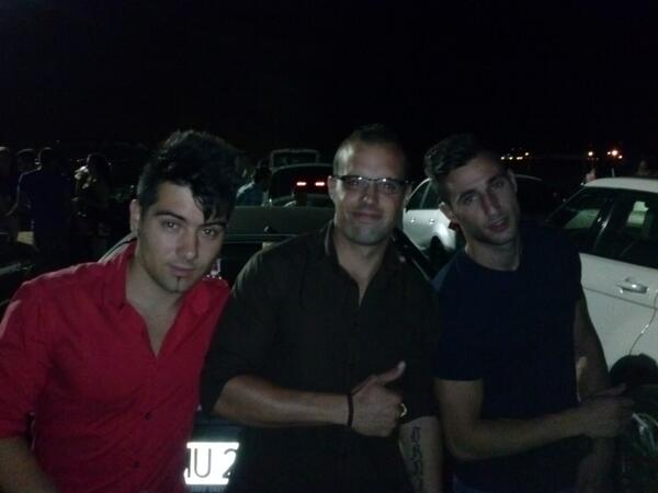 riscor90's tweet photo. De farra http://t.co/CalMTj3VOD