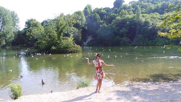 TeamGeetaBasra's tweet photo. "@Geeta_Basra: By the lake with the ducks and swans.. #peace http://t.co/A0dkr0pu18"