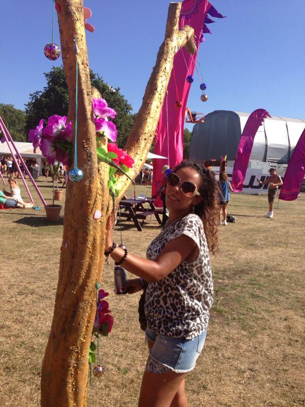 Stacej82's tweet photo. #VIP #LOVEBOX http://t.co/EBrCB095RV