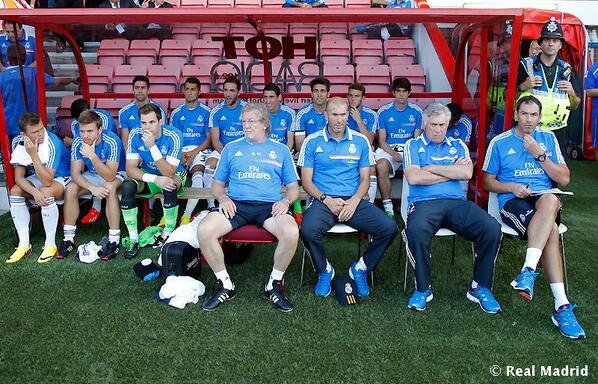 #ريال_مدريد  دكة احتياط #ريال_مدريد "