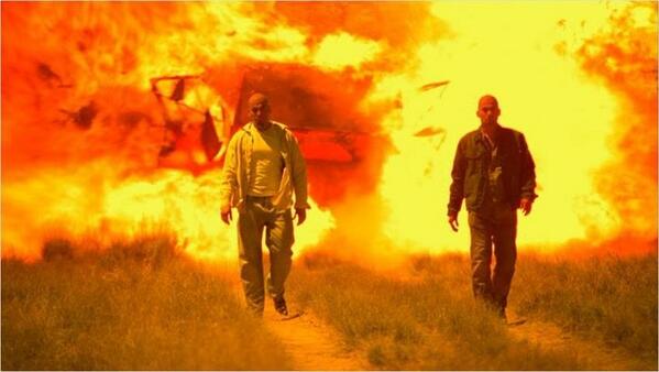 LuisMoncada77's tweet photo. @BreakingBad_AMC 💣🔥🔥🔥💀💀💀 http://t.co/hs0daejfRM
