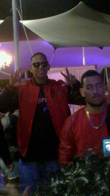 inathiG's tweet photo. @akaworldwide <3 http://t.co/hcTCXtl8o7