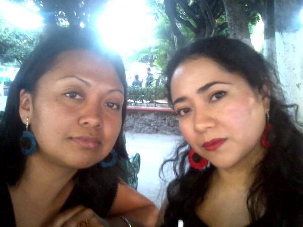 SolNeutral's tweet photo. @yaemtz te quiero <3 http://t.co/66PinMhUpi