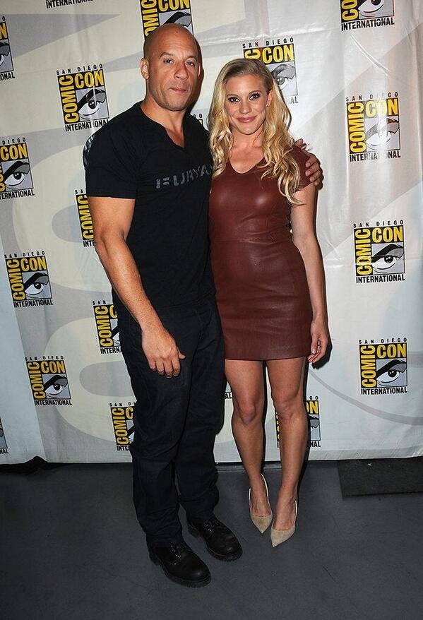 Day 1 style 1 #SDCC style list dress #DVF red leather dress #JimmyChoo  shoes earrings @stelladot