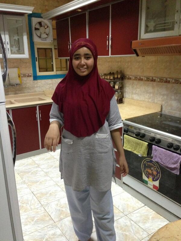 Hadmh's tweet photo. خادمه اثيوبيه حسنه الشكل للتنازل ١٣ تجيد الطبخ وهذي صورتها http://t.co/du5OuqXTWX