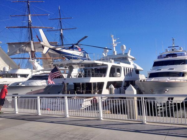 itsBartDude's tweet image. hate when @AlexAnderegg4  lands his helo on my yacht. #AskNextTime #RichKids #SanDiegoHarbor