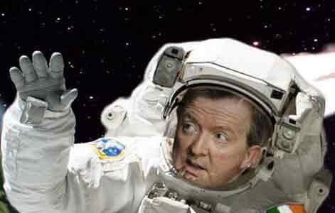Ministers Expenses Enough To Travel To The Moon &amp; Back 5 Times, wp.me/p3IDYm-Bb