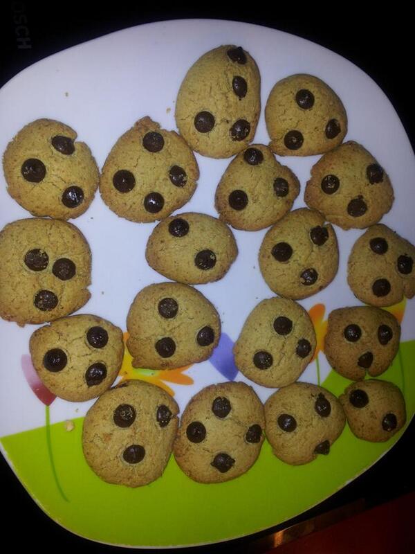 EFitGym's tweet photo. Hoy podéis disfrutar en efit estas galletitas de avena sanas y bajas en calorías. No os lo perdáis. http://t.co/LkQtf1bSE0