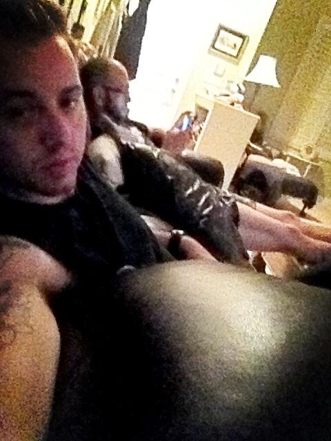 Stellar_Ryan's tweet photo. @iDan I miss my boodro! http://t.co/HPX5pVbfhY