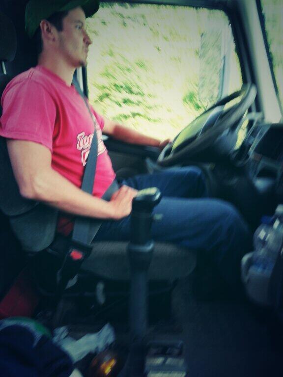 lev_den's tweet photo. @ncyrlawncut super trucker in training #beginner #keepontruckin' http://t.co/YEF2Bht81Z