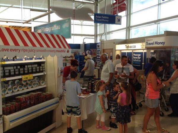TescoBangor's tweet photo. @EmGrant1973 great response this morning! http://t.co/DBdPlO6RMj