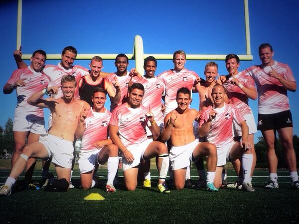 KukriCanada's tweet photo. The ARFC men celebrating their SFU Highlander 7's title @AbbotsfordRFC #teamrugby #sunnydays http://t.co/7zBmhKiy9A