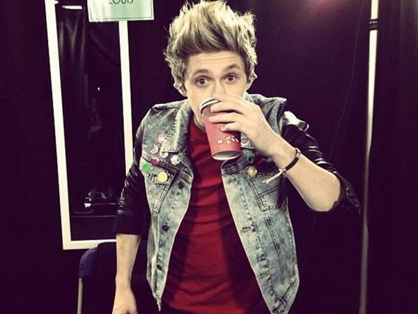 DirectioneRZLLH tweet picture