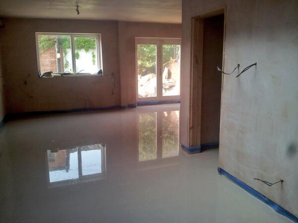 kitchen floor screeded and all the plastering finished!
