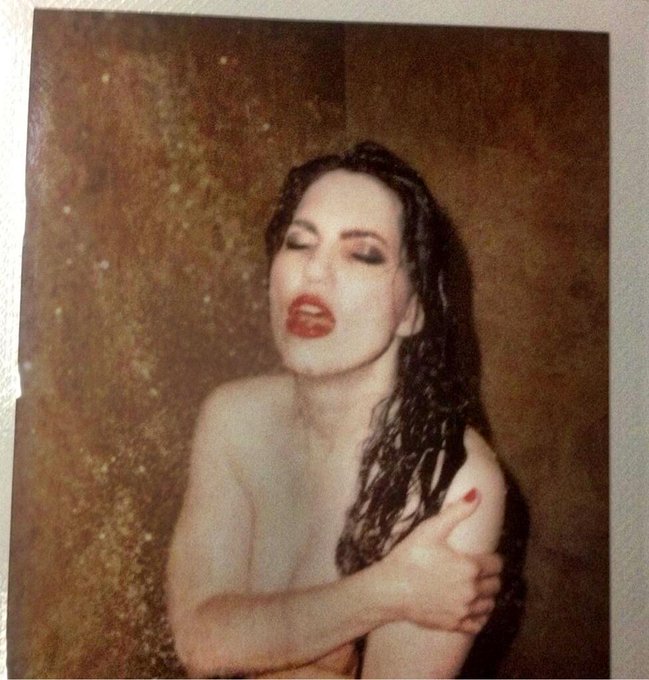 #polaroidok pic taken in shower 🚿  #PhotoShoot w/ @dznyla #model #Shower #ModelMonday @iPostThosePics<a href="/tag/polaroidok"class="tags">#polaroidok</a><a href="/tag/photoshoot"class="tags">#PhotoShoot</a><a href="/tag/model"class="tags"><span>#model</span></a><a href="/tag/modelmonday"class="tags"><span>#modelmonday</span></a><a href="/tag/shower"class="tags"><span>#shower</span></a>