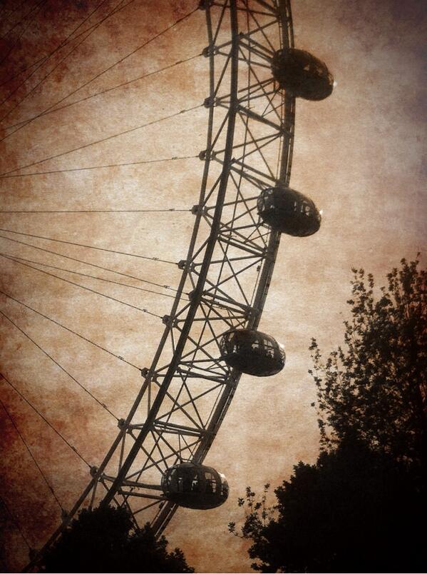 GCSEphotography's tweet photo. Again... Playing with lighting and some cheeky effects http://t.co/pdhS8zPAVW