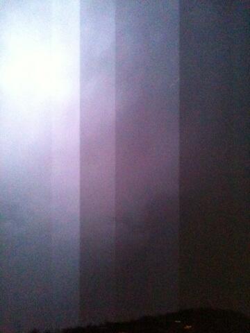 CriFranchetti's tweet image. Tento d fermare un fulmine..ma cos'è venuto?!  #lightning #AlienMessage #RealityDistortionField ?!