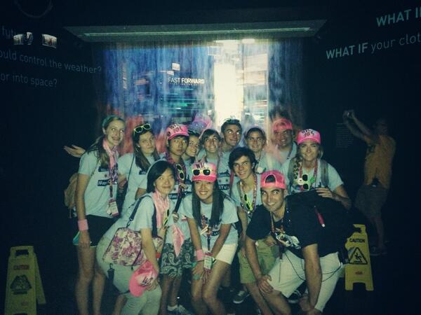 PinkSectionB's tweet image. B1 chillin' under the mist @msichicago #WLC13 #MyHOBYstory