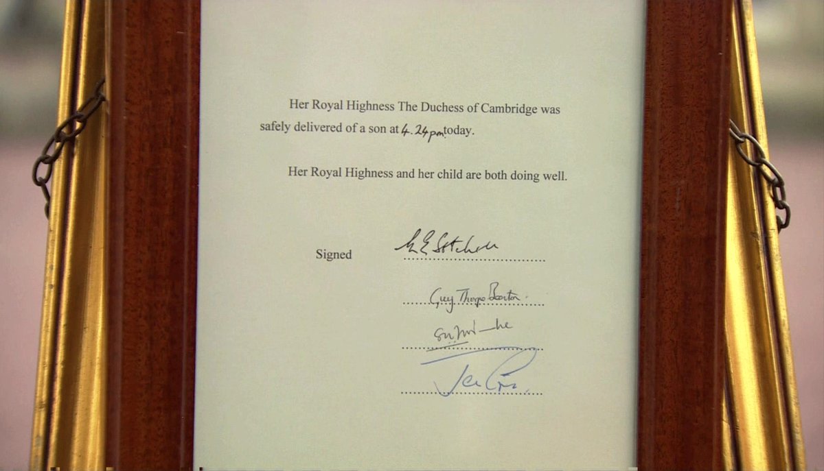 BBCBreaking's tweet image. PICTURE: Official announcement of #RoyalBaby boy&apos;s birth displayed outside Buckingham Palace bbc.in/13U9nzu