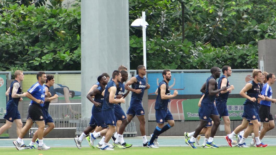 BPza0_5CQAAqxAl.jpg:large