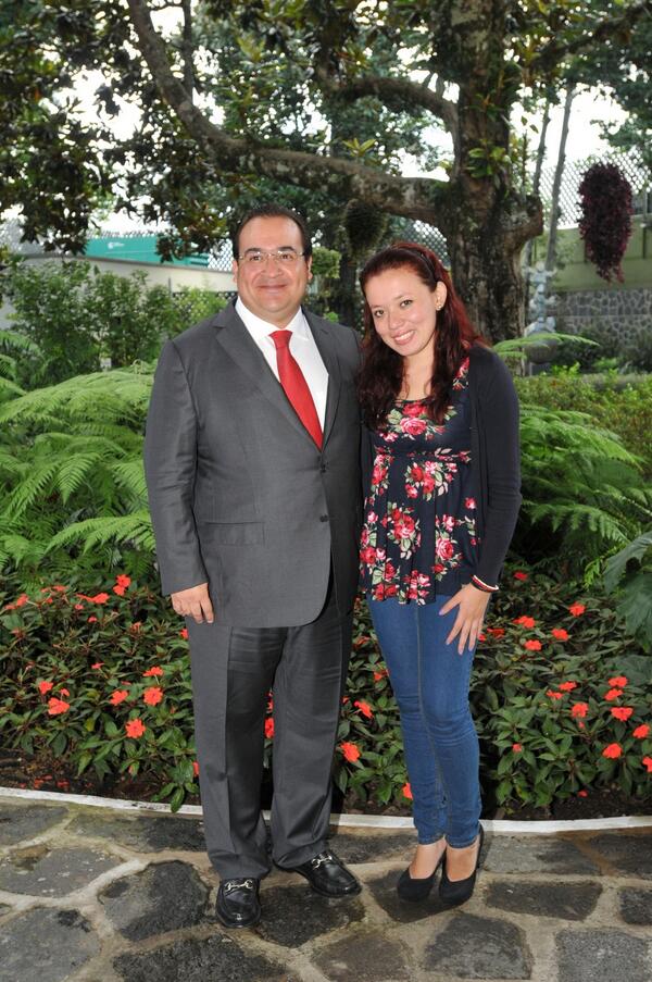 AngelDMOficial's tweet photo. Reinicia la aventura #liberADMe #tumeliberaste y TODA la familia va a la #JMJ2013 gracias @GobiernoVer @KarimeMacias http://t.co/H7NB84l8K4