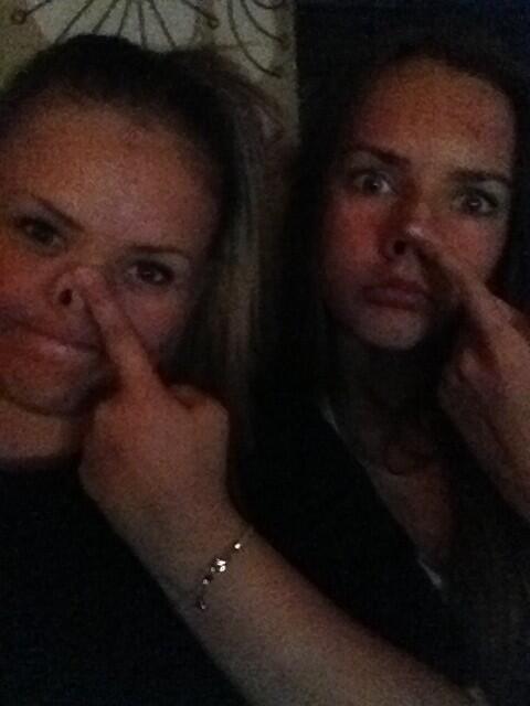 MalinVVall's tweet image. Det var en gång en ko, det var påängen! #jollo #ärviintebedårande @feliicialinneaa