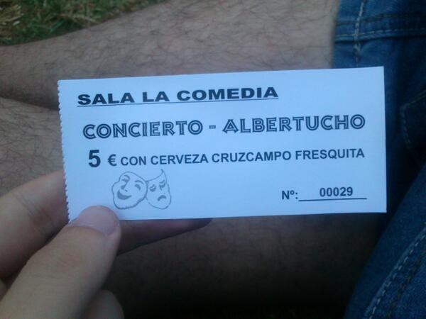 Te quiero con locura, vida mía.