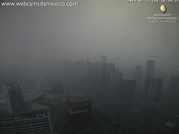 Fuerte tormenta con agua y granizo en este momento en Santa Fe. Imagen ->