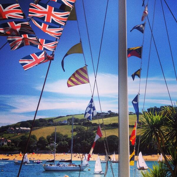 RT <a href="/dickandwills/">Dick and Wills</a>: What a Lovely Afternoon this Salcombe Regatta Week! #Summer  #Salcombe #Devon #SouthHams