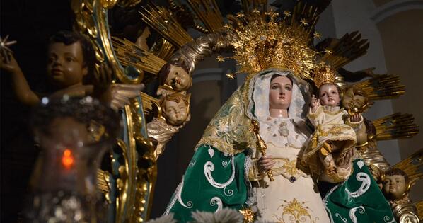 #VillanuevadeCórdoba | Roban varias joyas a la Virgen de Luna en el altar de la iglesia

bit.ly/196LEoI