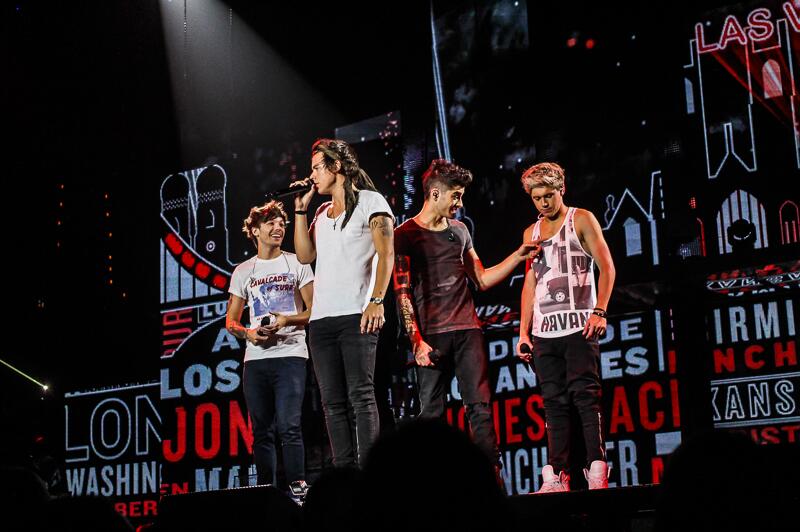 [TMH tour 2013] Photos - Page 8 BQ0iMCpCUAAY4n3