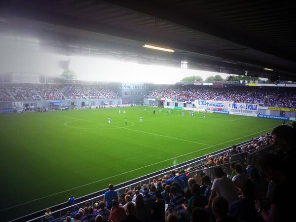LeMathijs's tweet image. Bam! Eerste overwinning is binnen,  2-1! #pecfey #peczwolle