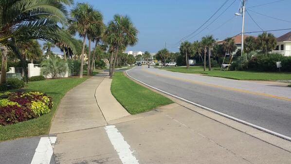 theKidd100's tweet photo. #DestinResident #DrivewayPic http://t.co/rNcfn0TO07