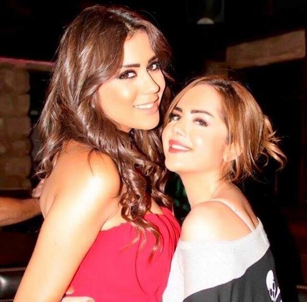 Rania_Malah's tweet photo. انا وستفاني من كواليس صبايا صحيح ستيفاني كتير طويله بس انا قاعده بالصورة ههههههه http://t.co/Thaox7Y5zB