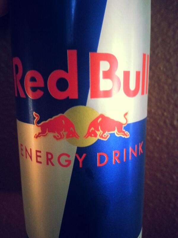 Radicalize72's tweet image. Bout to get the gaming day started @redbullESPORTS