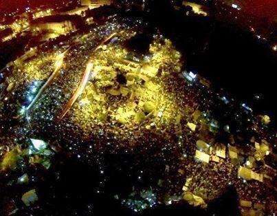 Ikhwanweb's tweet photo. RT “@gelhaddad:#AntiCoup #Nahda sit-in aerial photo moments ago spreading over social media #EgyAntiCoup #Pray4Egypt http://t.co/G5GoJceHFz"