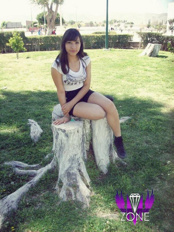 MsZoneOficial's tweet photo. @Airi_Miriam ella es Miriam es la Maknae de #MsZone http://t.co/qMUWz4Kimm