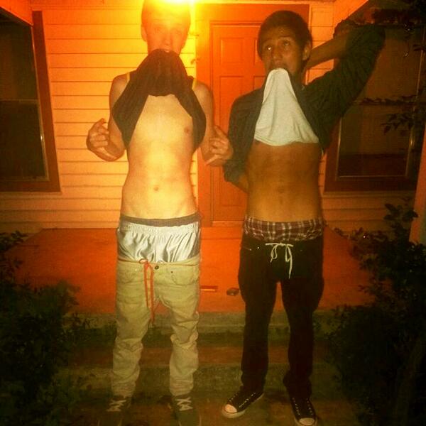 LaneRoxXP's tweet photo. "Livin the life of Biggy and Tupac" #MeNMyHomie http://t.co/A6WWvK7ikN