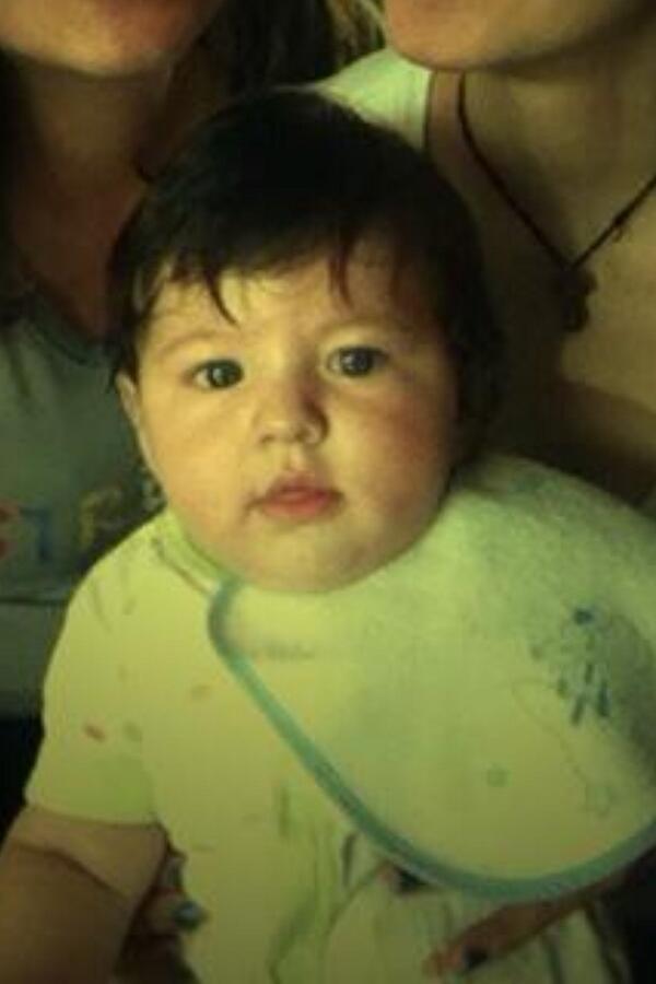 Coapenos's tweet photo. Adivinen de quien es este bebe.. Fav si crees que es de @eliazardo79 http://t.co/9cAoe5ySZs