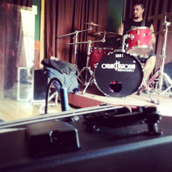 secondhandpunk's tweet photo. De vuelta a los ensayos! http://t.co/QaH3WfUc7d