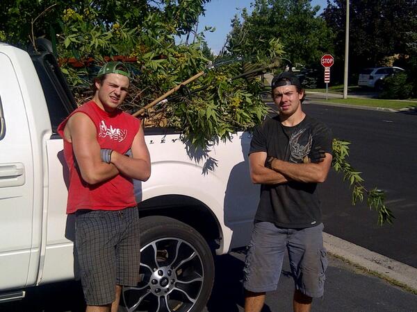 UC_BLP's tweet photo. Lawn-Bros getting the job done #HAF http://t.co/xNqEjLCARM
